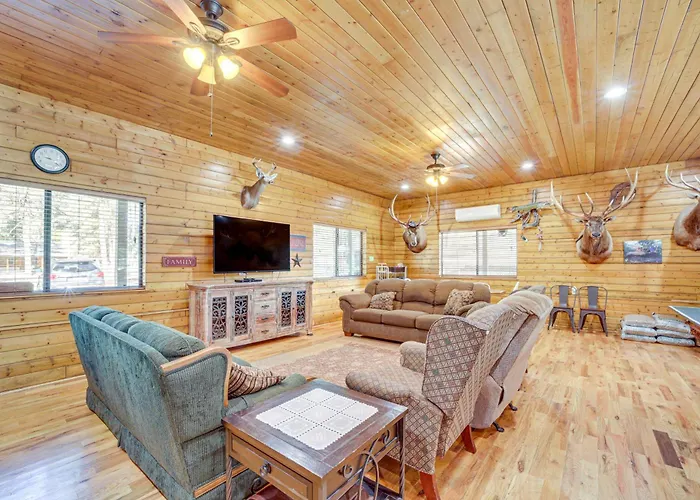 Holiday home Game Nights In Pine's Winter Woods: Cozy