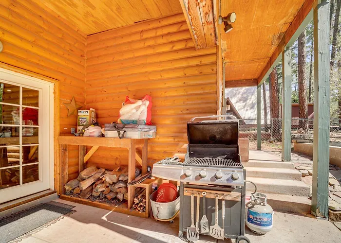 Holiday home Game Nights In Pine's Winter Woods: Cozy